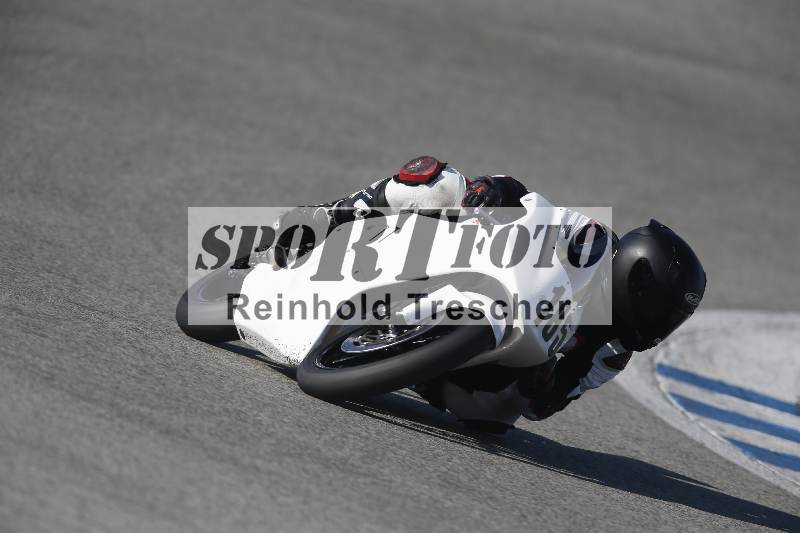 /Archiv-2024/02 29.01.-02.02.2024 Moto Center Thun Jerez/Gruppe schwarz-black/185